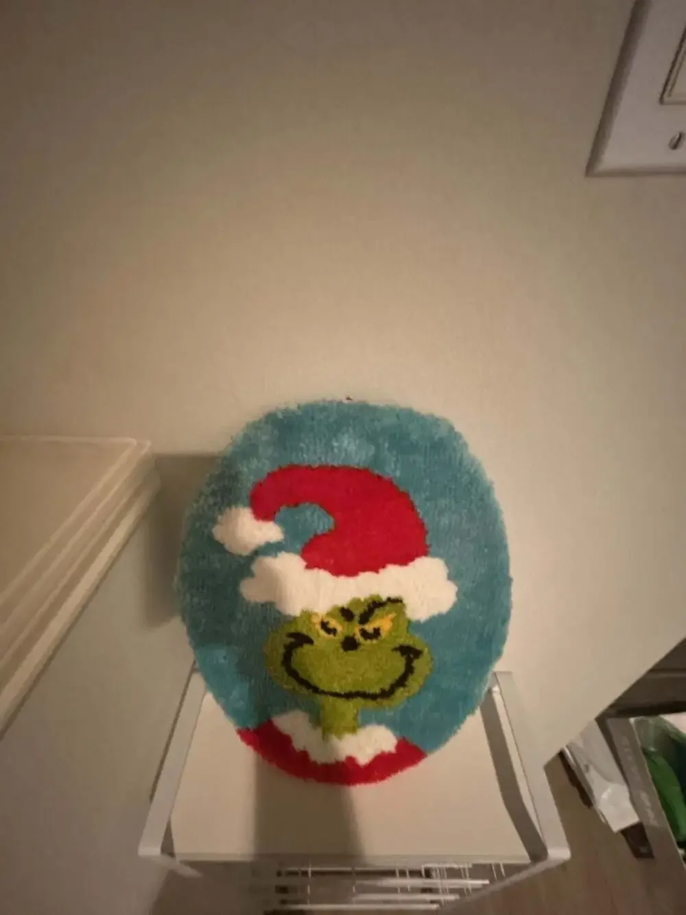 Dr. Seuss The Grinch Christmas Toilet Seat Cover Holiday Bathroom Decor